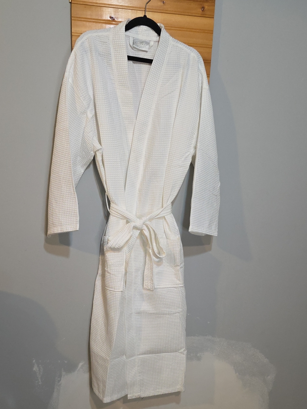 Mirko White Waffle Weave Kimono Robe One Size Spa Style